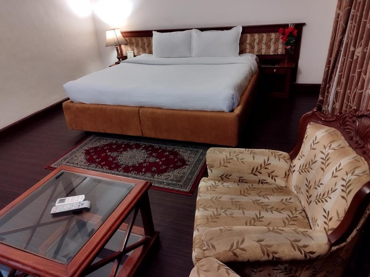 Hotel Sepal Bathinda Eksteriør bilde