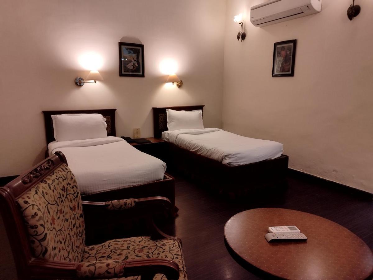 Hotel Sepal Bathinda Eksteriør bilde