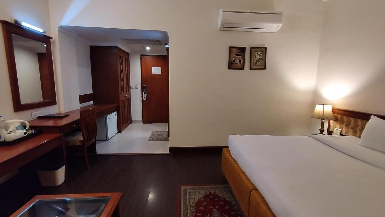 Hotel Sepal Bathinda Eksteriør bilde