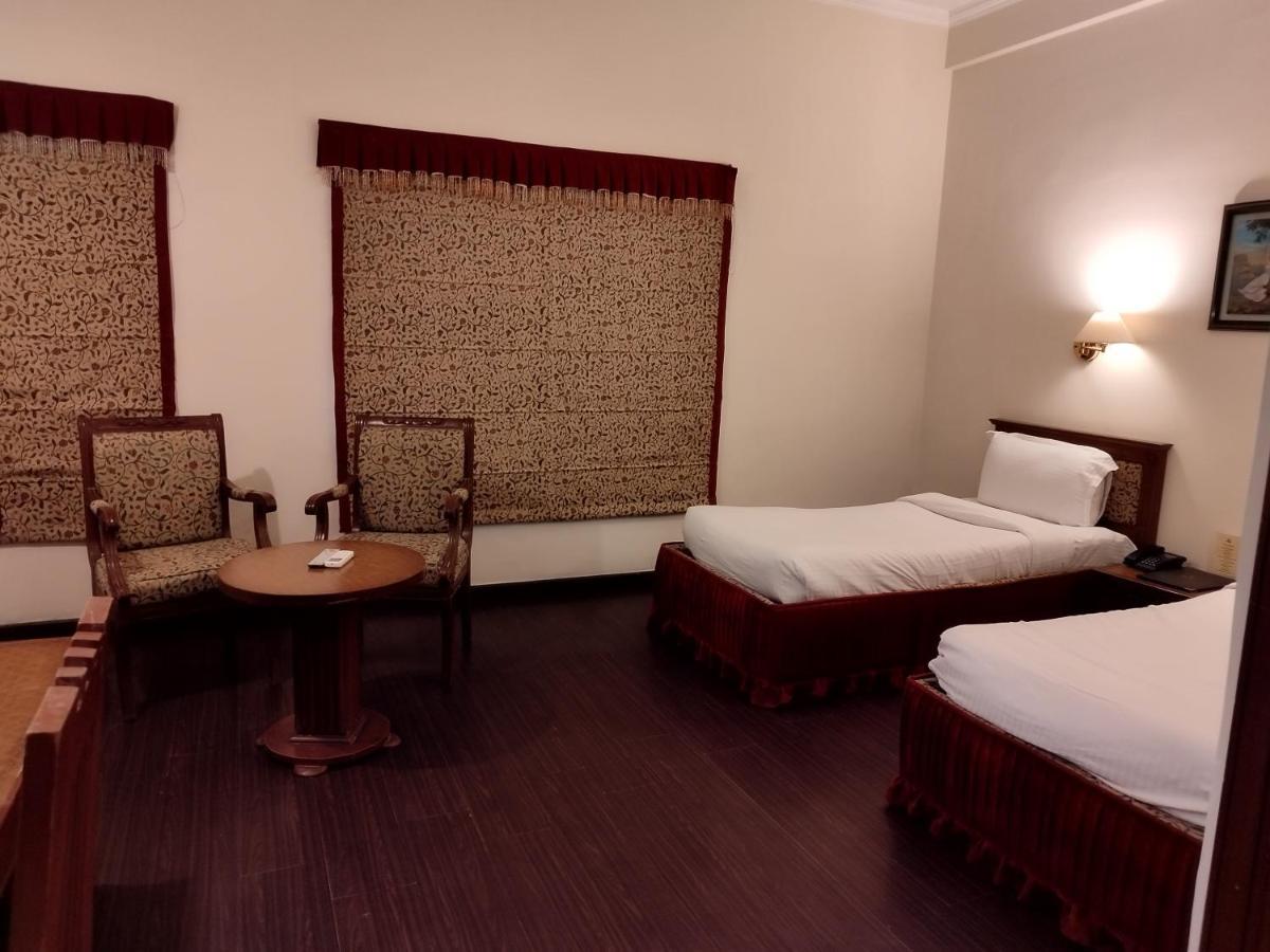 Hotel Sepal Bathinda Eksteriør bilde