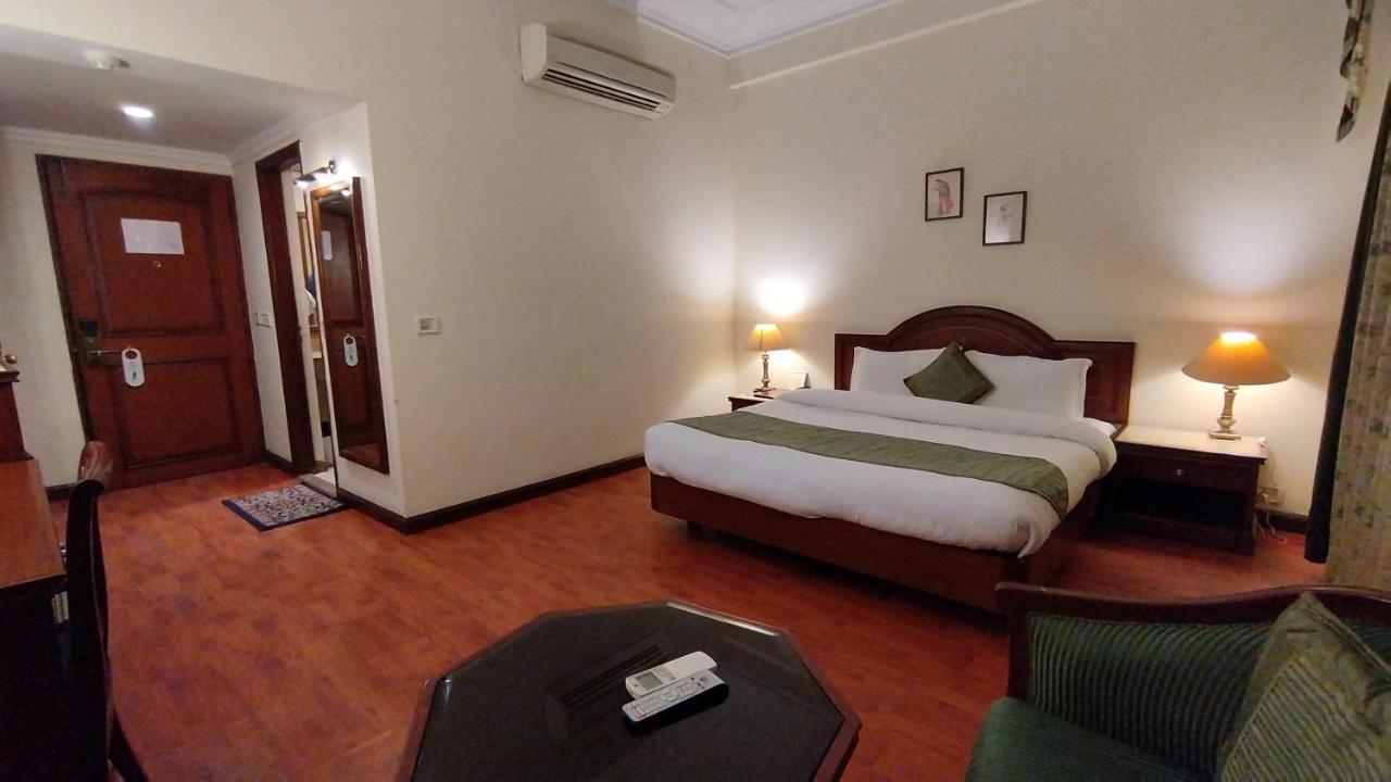 Hotel Sepal Bathinda Eksteriør bilde